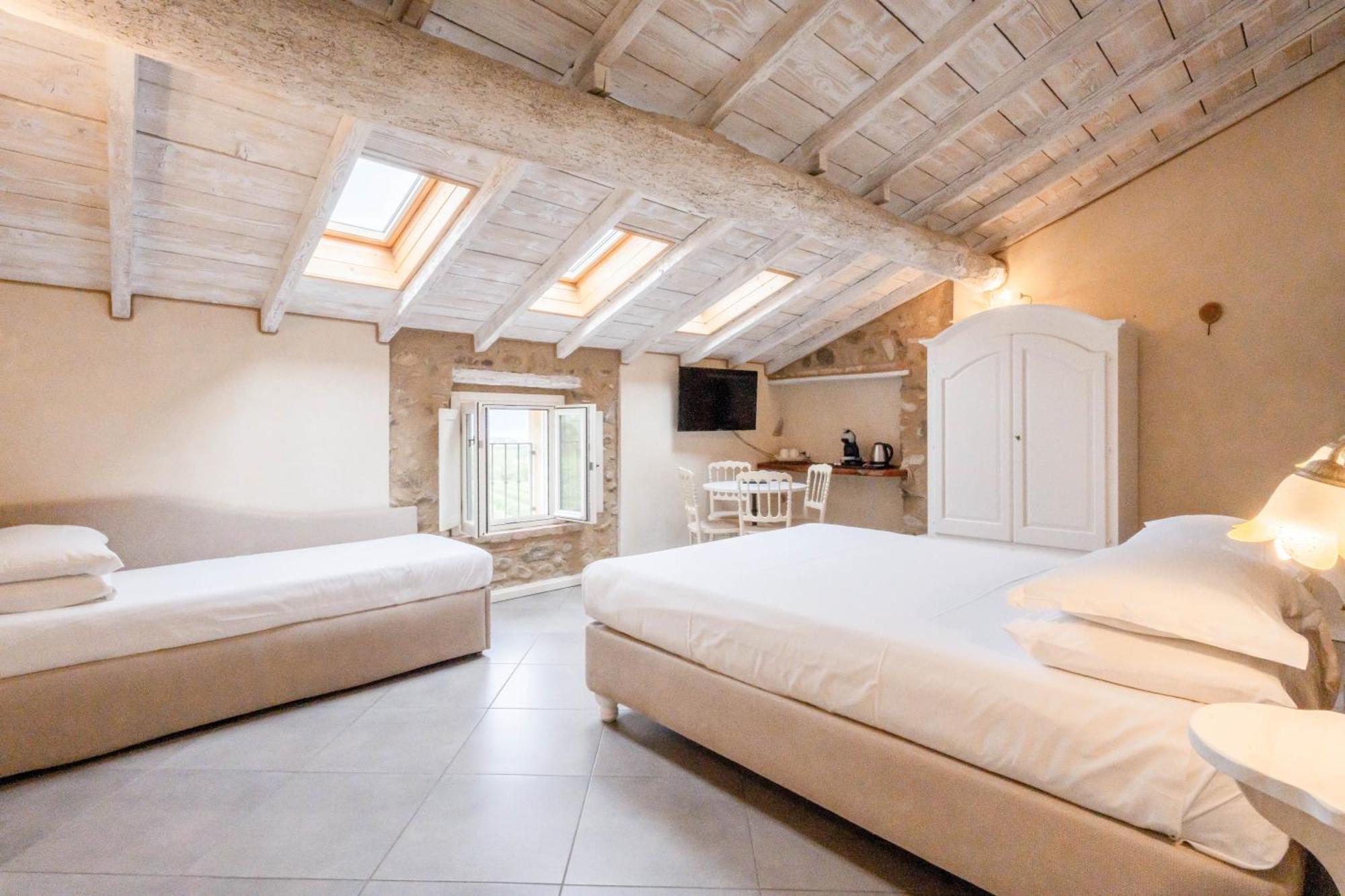 Bed and Breakfast Casal Del Pigno à Peschiera del Garda Extérieur photo